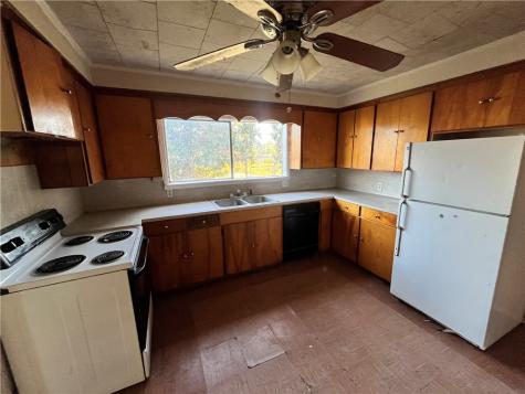 602 Richard Cruz Street Freer TX 78357