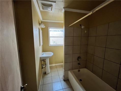 602 Richard Cruz Street Freer TX 78357