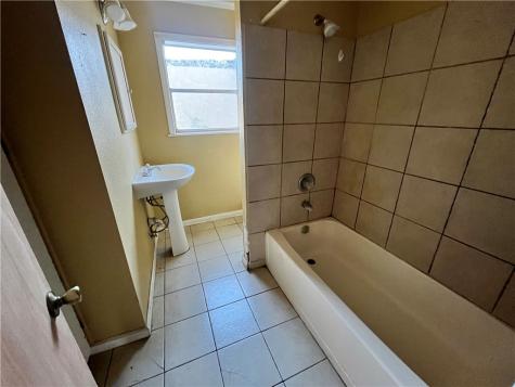 602 Richard Cruz Street Freer TX 78357