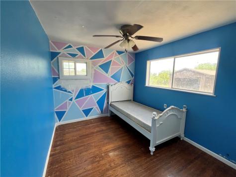602 Richard Cruz Street Freer TX 78357