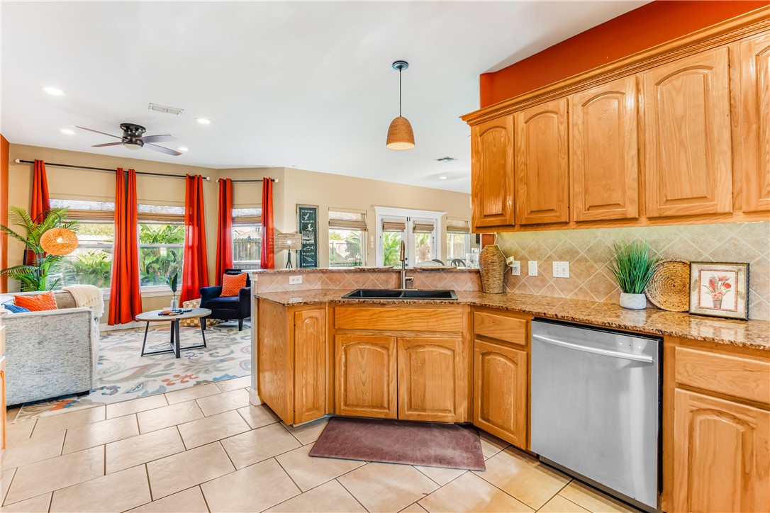 14825 Cobo De Bara Circle Corpus Christi TX 78418