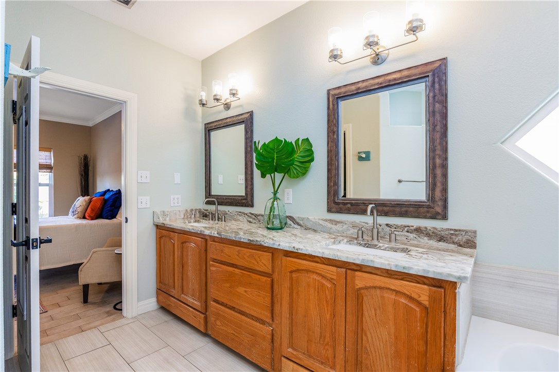 14825 Cobo De Bara Circle Corpus Christi TX 78418