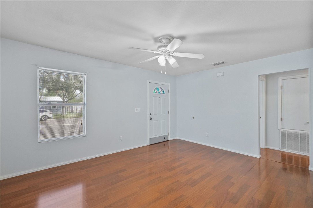 129 Pearse Drive Corpus Christi TX 78415