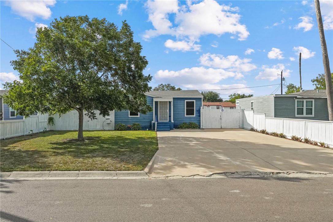 129 Pearse Drive Corpus Christi TX 78415