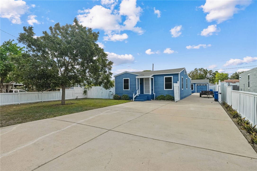 129 Pearse Drive Corpus Christi TX 78415