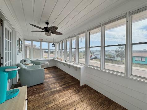 1218 S 11th Port Aransas TX 78373