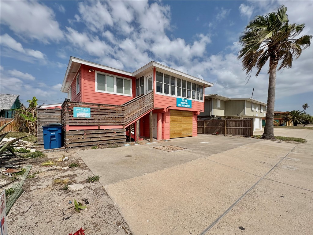 1218 S 11th Port Aransas TX 78373