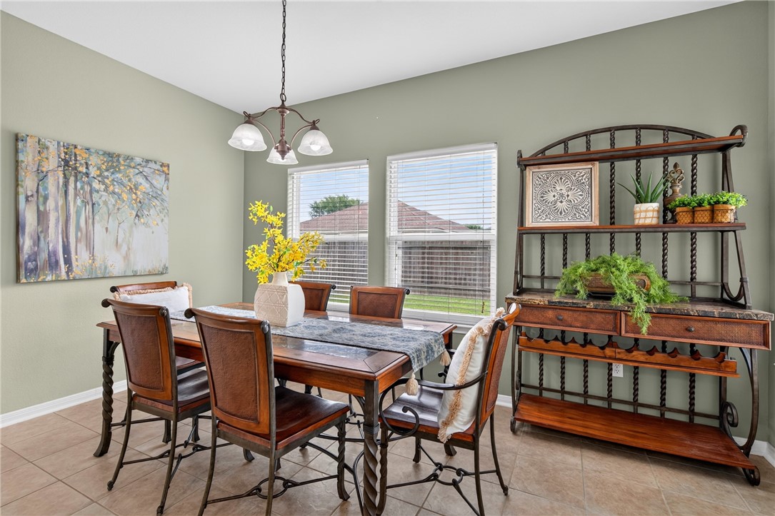 2622 Las Brisas Street Corpus Christi TX 78414
