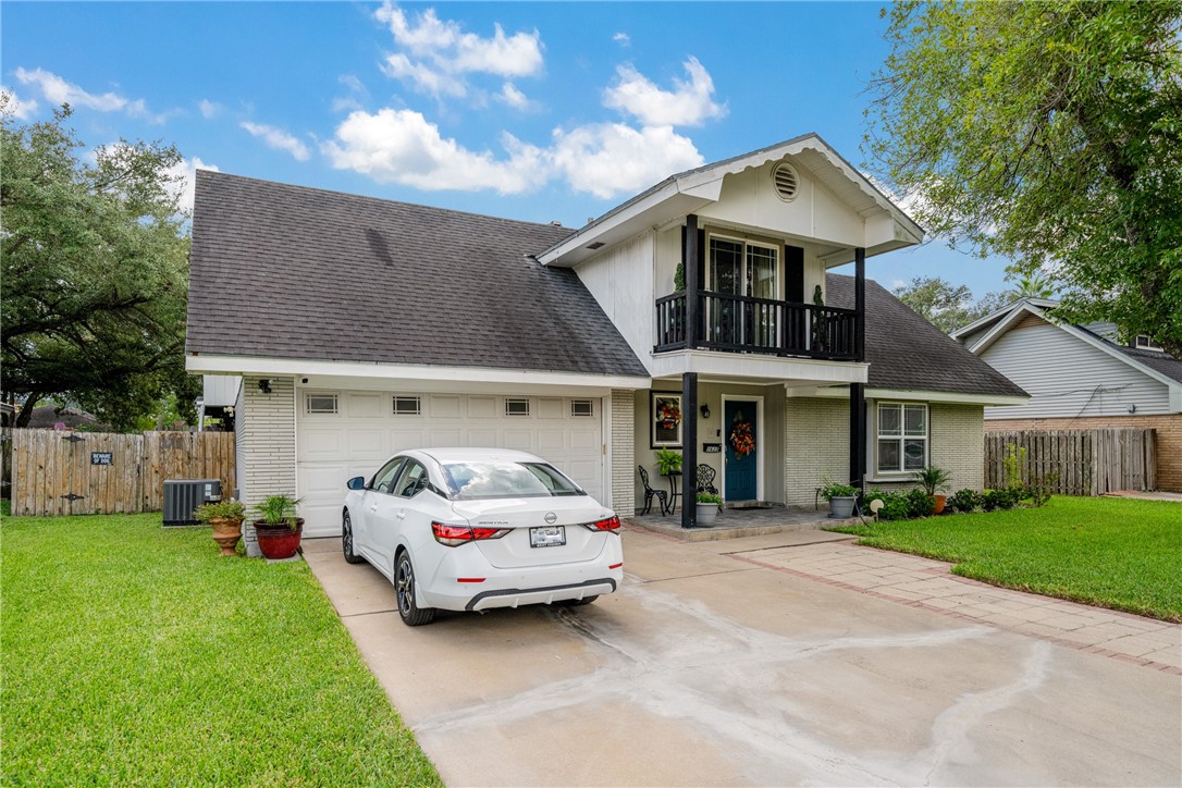 1627 Santa Cecilia Drive Kingsville TX 78363
