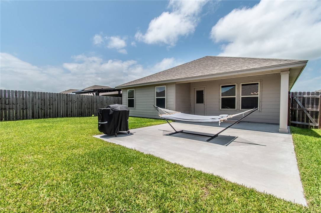 1241 Carnaby Street Corpus Christi TX 78415
