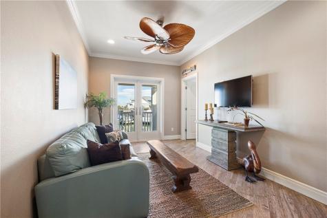 13806 Captains Row Corpus Christi TX 78418