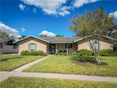 232 S Pasadena Drive Kingsville TX 78363