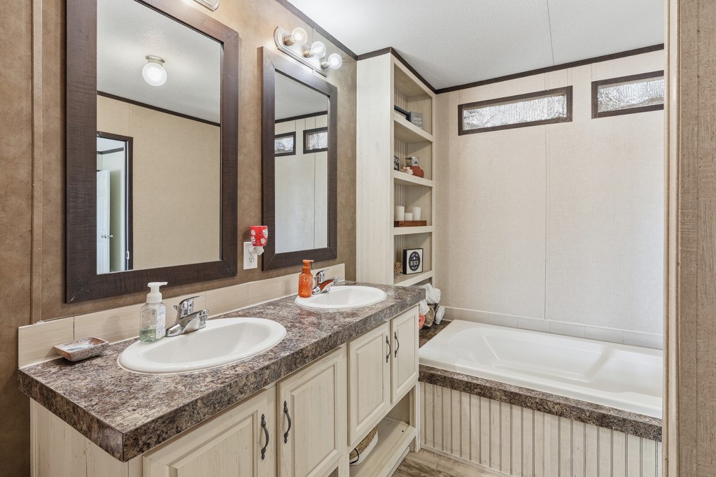543 Hickory Avenue Rockport TX 78382