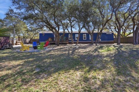 543 Hickory Avenue Rockport TX 78382