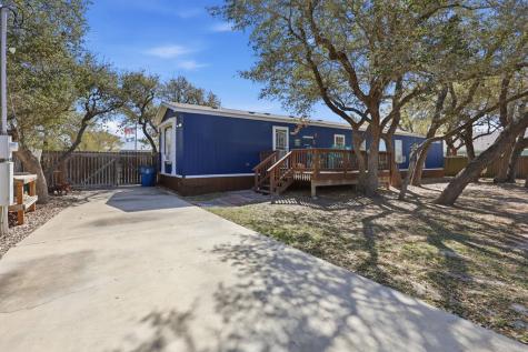 543 Hickory Avenue Rockport TX 78382