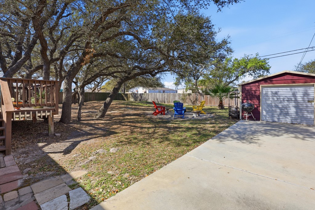 543 Hickory Avenue Rockport TX 78382