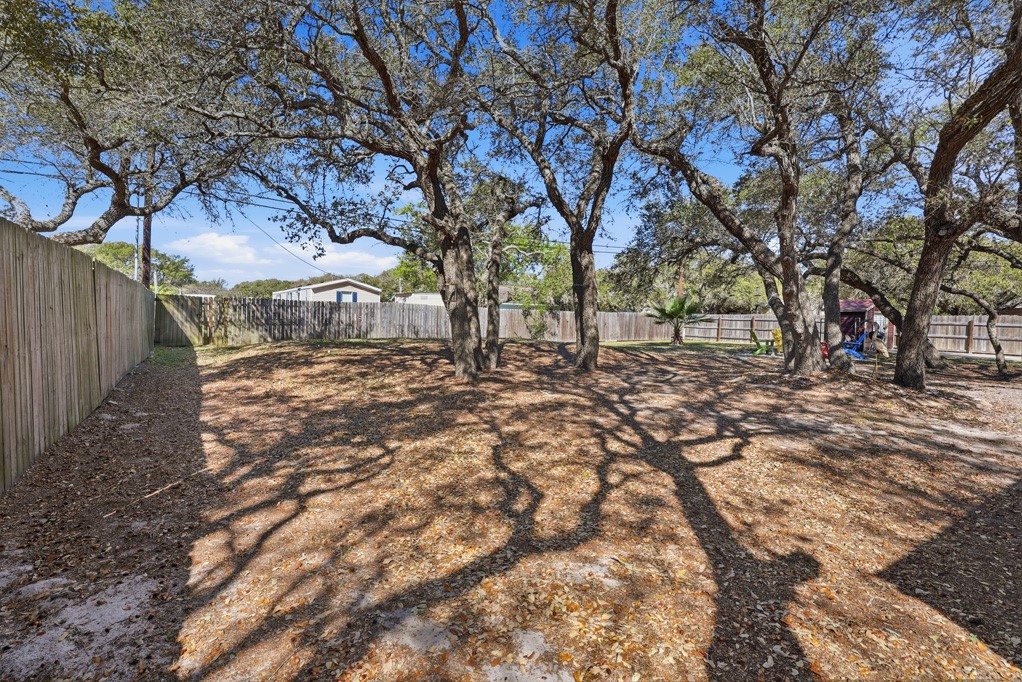 543 Hickory Avenue Rockport TX 78382