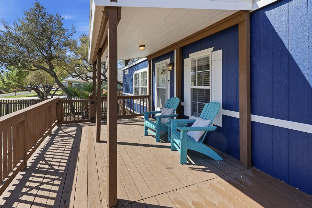 543 Hickory Avenue Rockport TX 78382