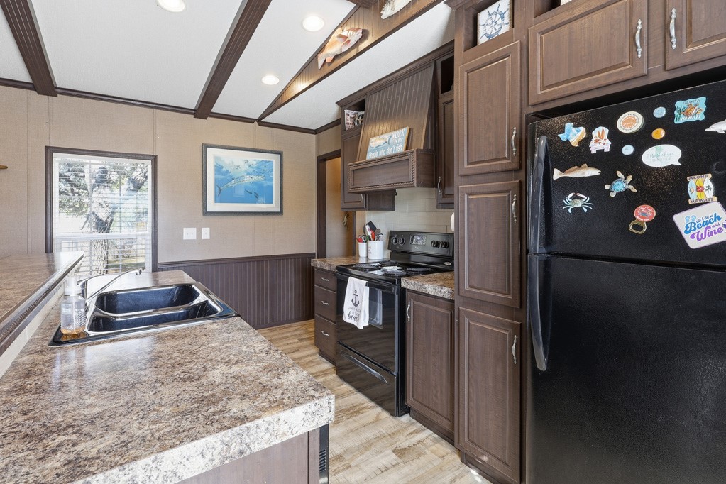 543 Hickory Avenue Rockport TX 78382