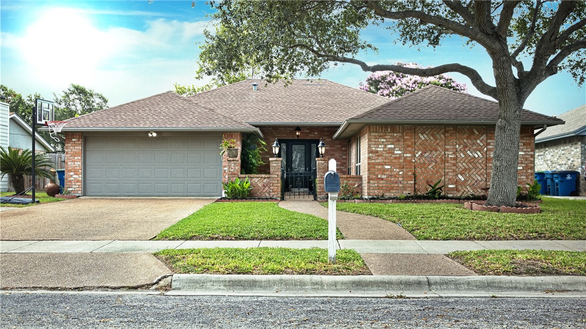2305 Twin Oak Drive Portland TX 78374