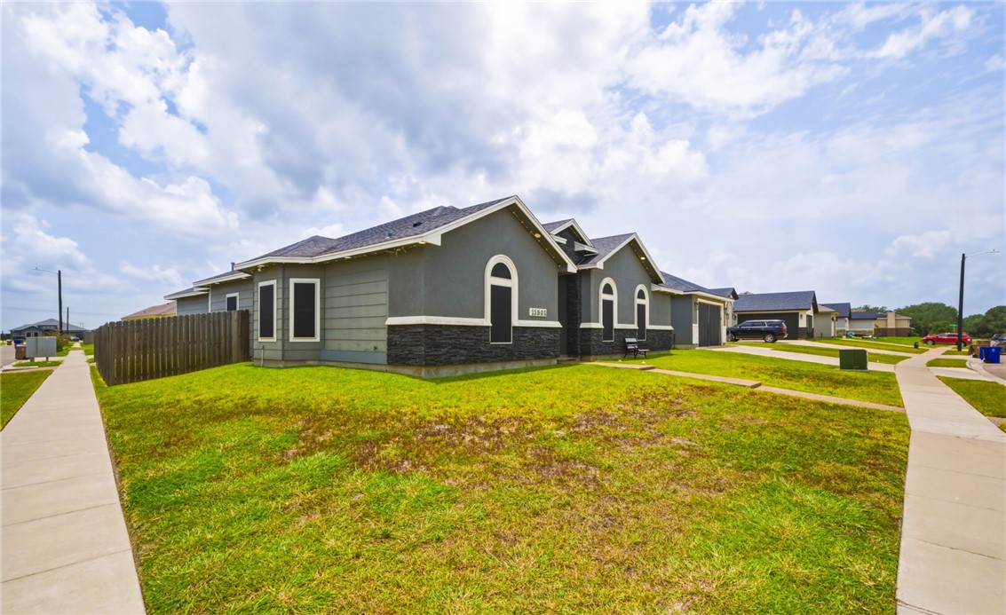 11501 Willowood Creek Drive Corpus Christi TX 78410