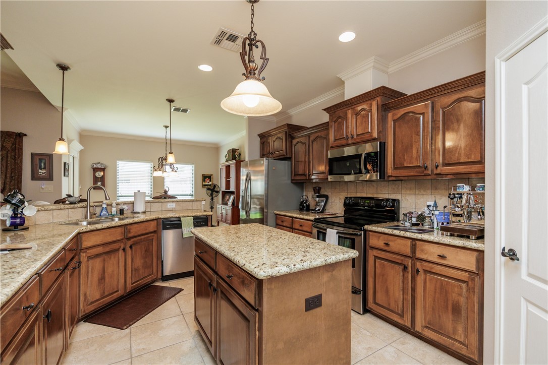 7518 White Dove Drive Corpus Christi TX 78414