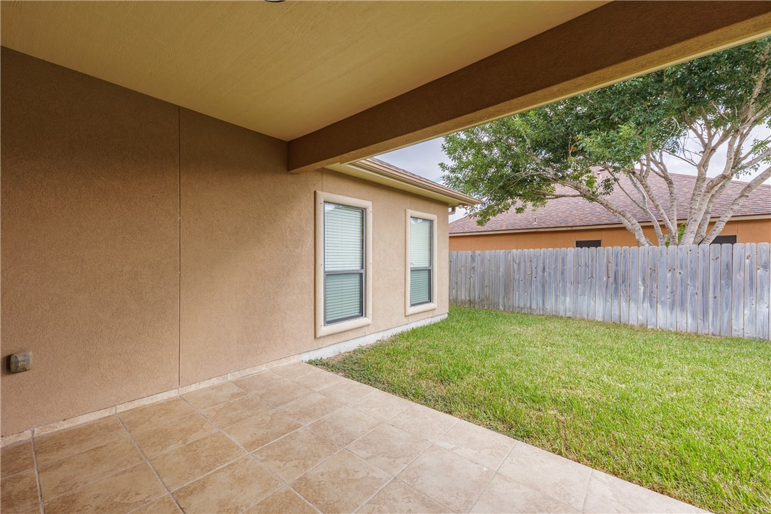 7518 White Dove Drive Corpus Christi TX 78414