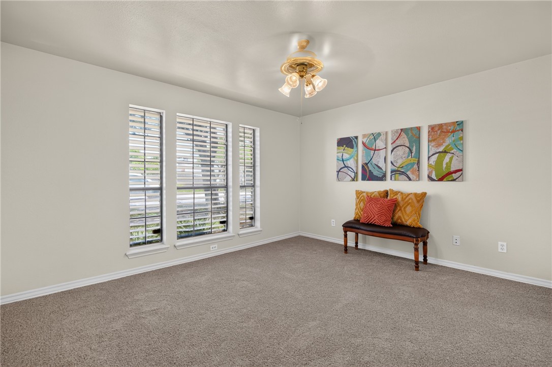 4022 Wood River Dr 5d Corpus Christi TX 78410