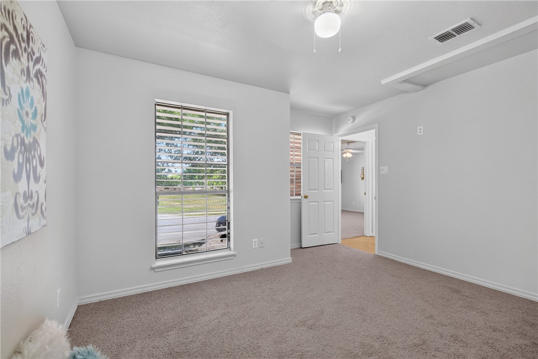 4022 Wood River Dr 5d Corpus Christi TX 78410