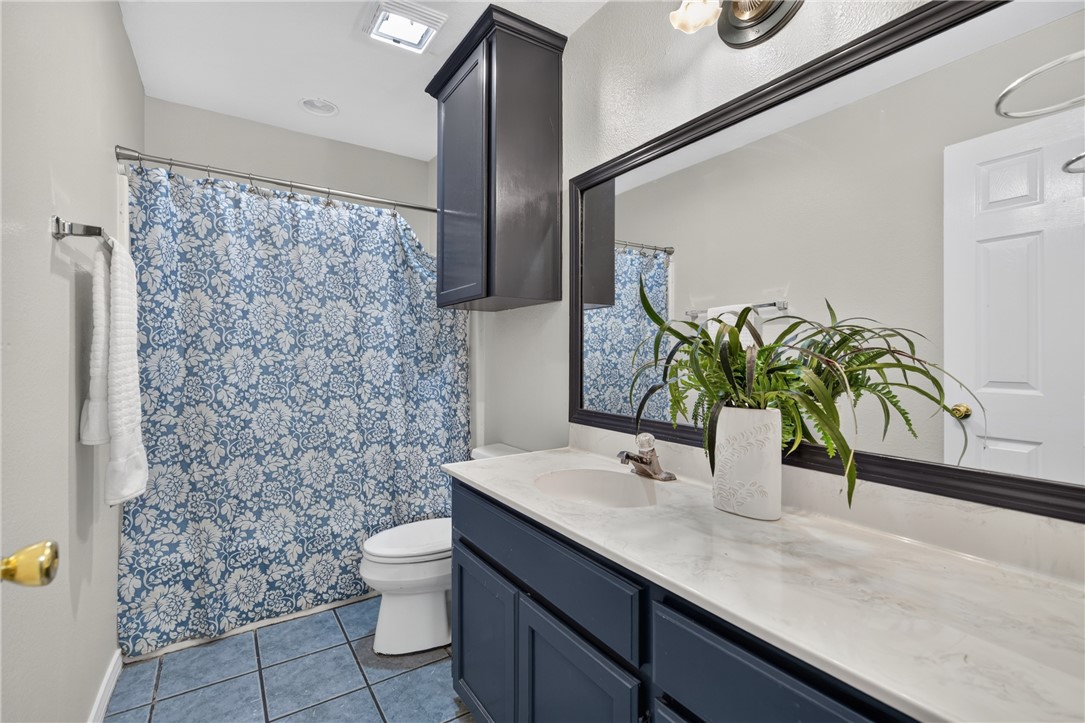 4022 Wood River Dr 5d Corpus Christi TX 78410