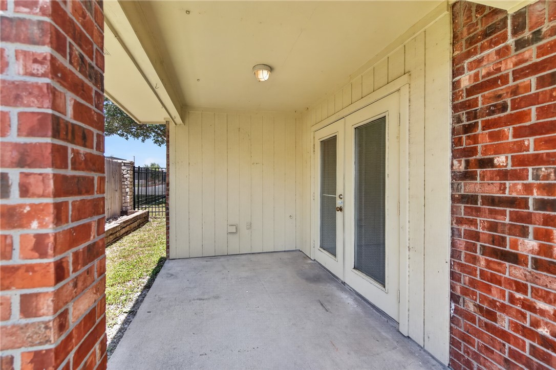 4022 Wood River Dr 5d Corpus Christi TX 78410