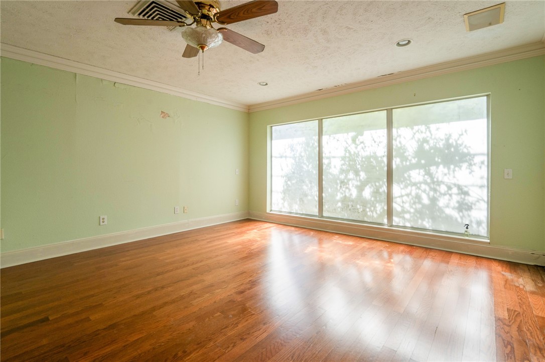 245 Oleander Avenue Corpus Christi TX 78404
