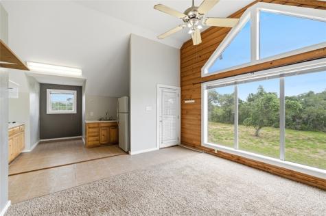 392 Winding Way Dr E Victoria TX 77905