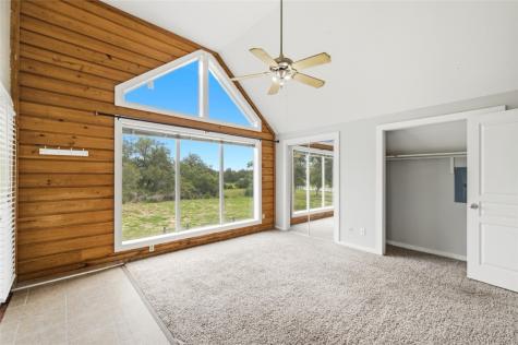 392 Winding Way Dr E Victoria TX 77905