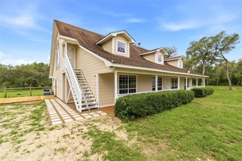 392 Winding Way Dr E Victoria TX 77905