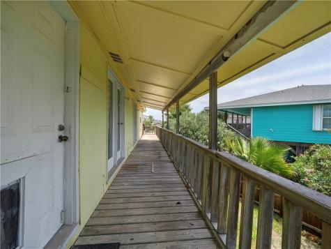 617 Pelican Port Aransas TX 78373