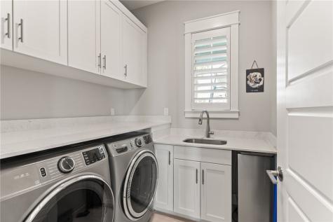 145 Foxtail Lane Rockport TX 78382