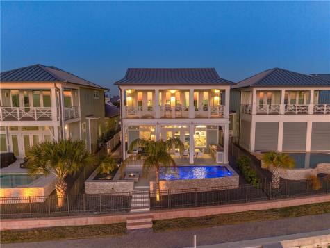145 Foxtail Lane Rockport TX 78382