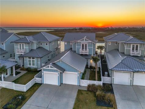 145 Foxtail Lane Rockport TX 78382