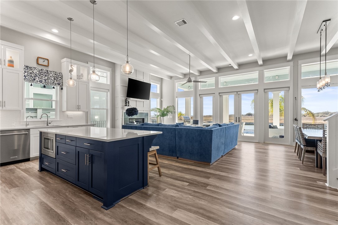 145 Foxtail Lane Rockport TX 78382