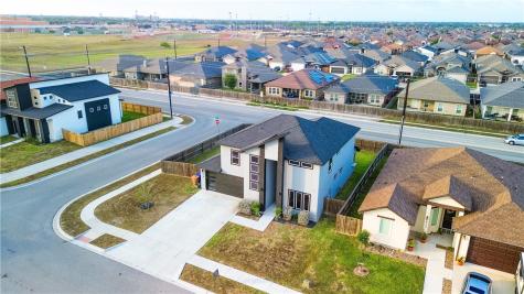 6718 Effat Drive Corpus Christi TX 78414