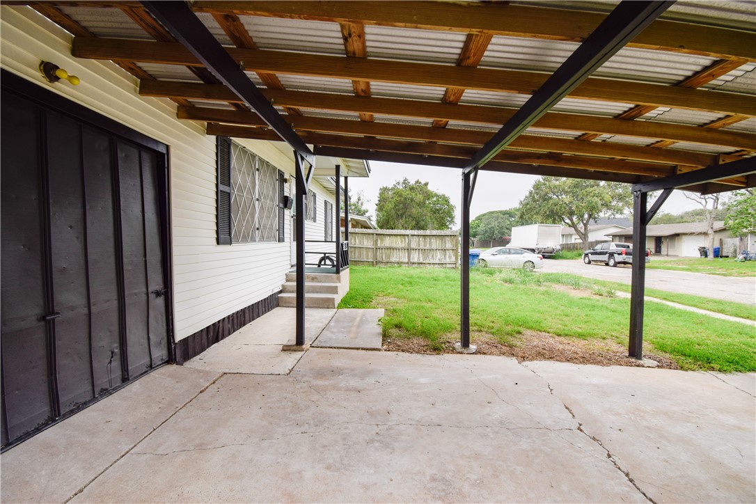 914 Clare Drive Corpus Christi TX 78412