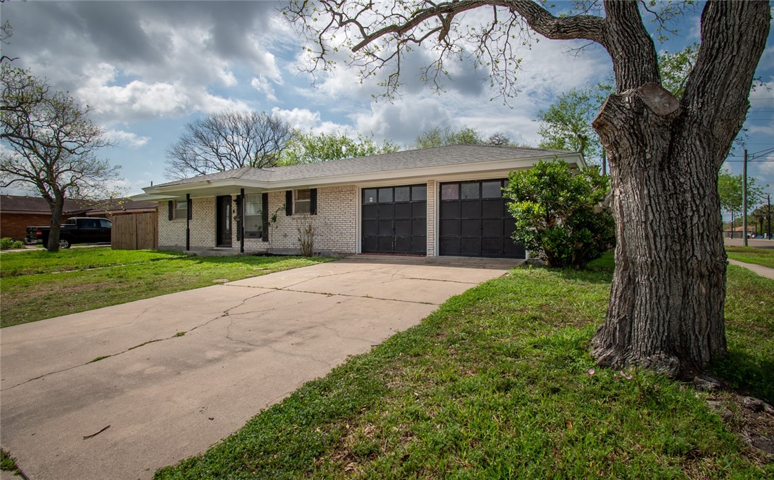 4001 Bray Drive Corpus Christi TX 78413