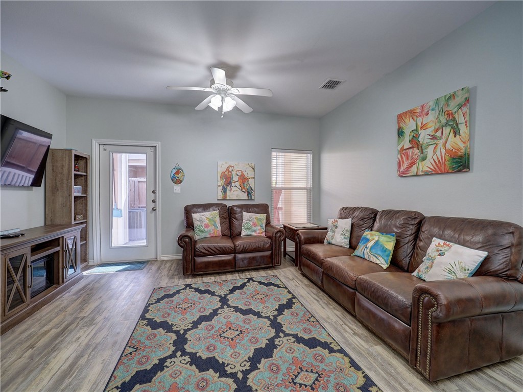 1813 S 11th Street 202 Port Aransas TX 78373