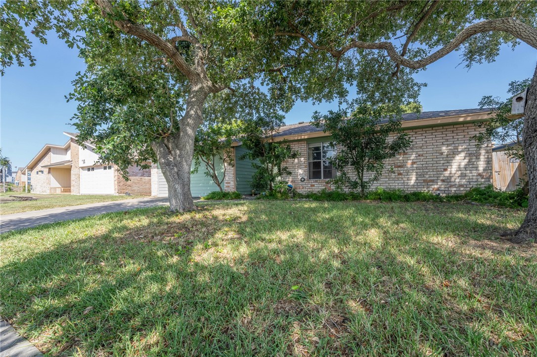 1810 Silver Sands Drive Corpus Christi TX 78412