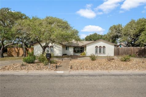 1518 Kenwood Drive Aransas Pass TX 78336