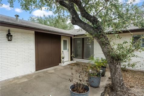 1518 Kenwood Drive Aransas Pass TX 78336