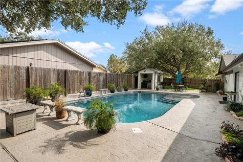 1518 Kenwood Drive Aransas Pass TX 78336