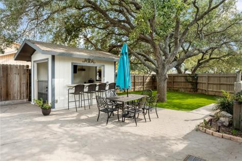 1518 Kenwood Drive Aransas Pass TX 78336