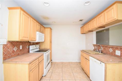 728 S Fuqua Street Rockport TX 78382